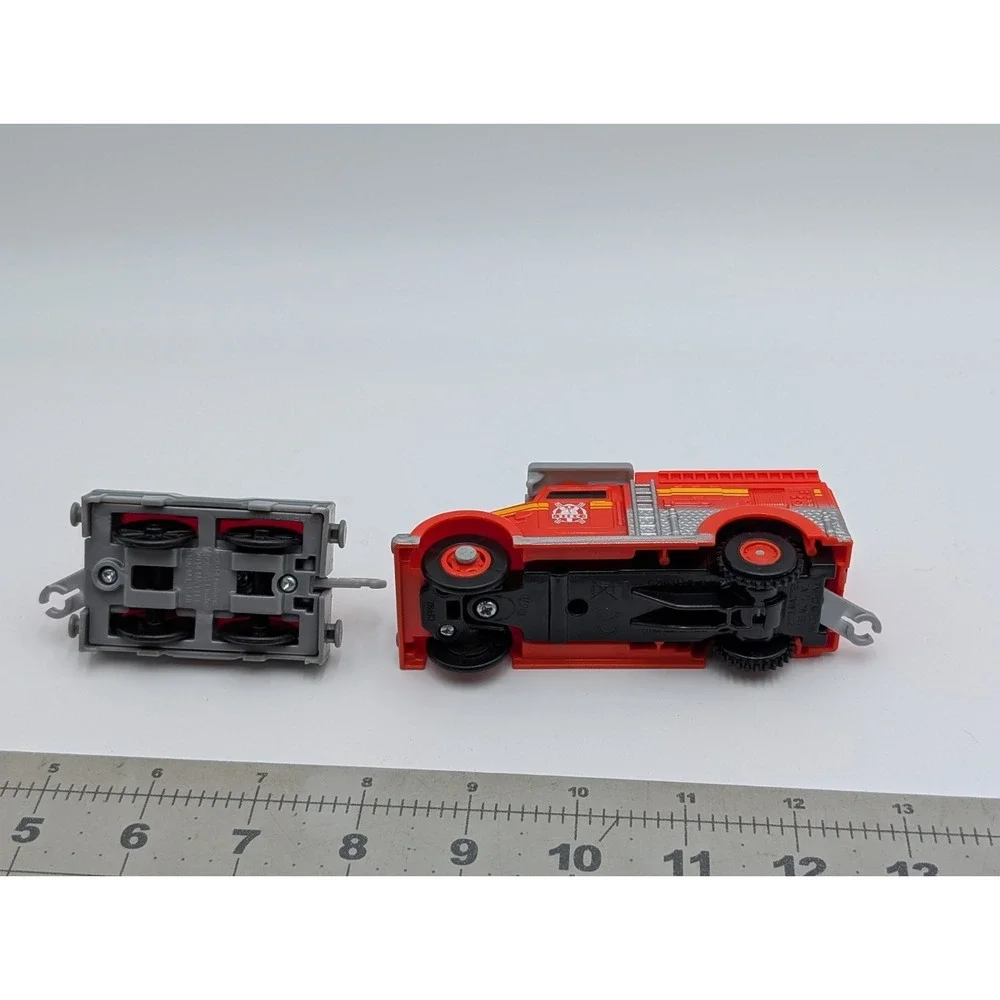 Mattel Fiery Flynn‎ Trackmaster Fire Truck Motorized Thomas Train Engine 2013